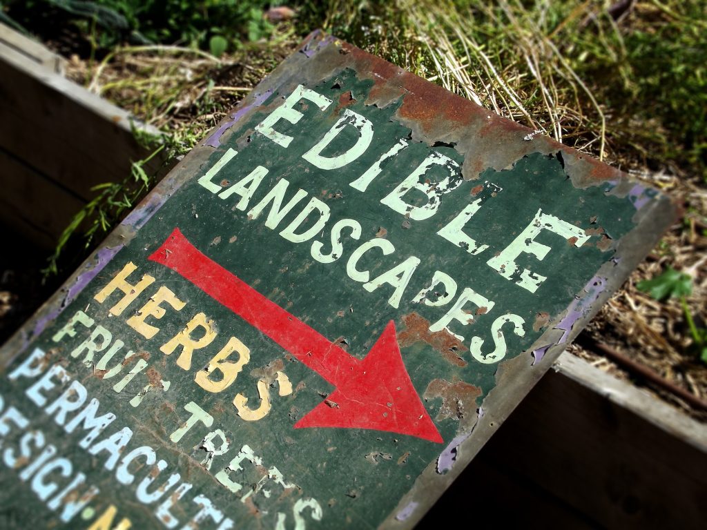 Community organic farm signage